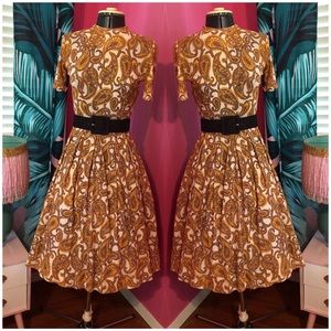 VTG 60s Autumn Paisley Dress